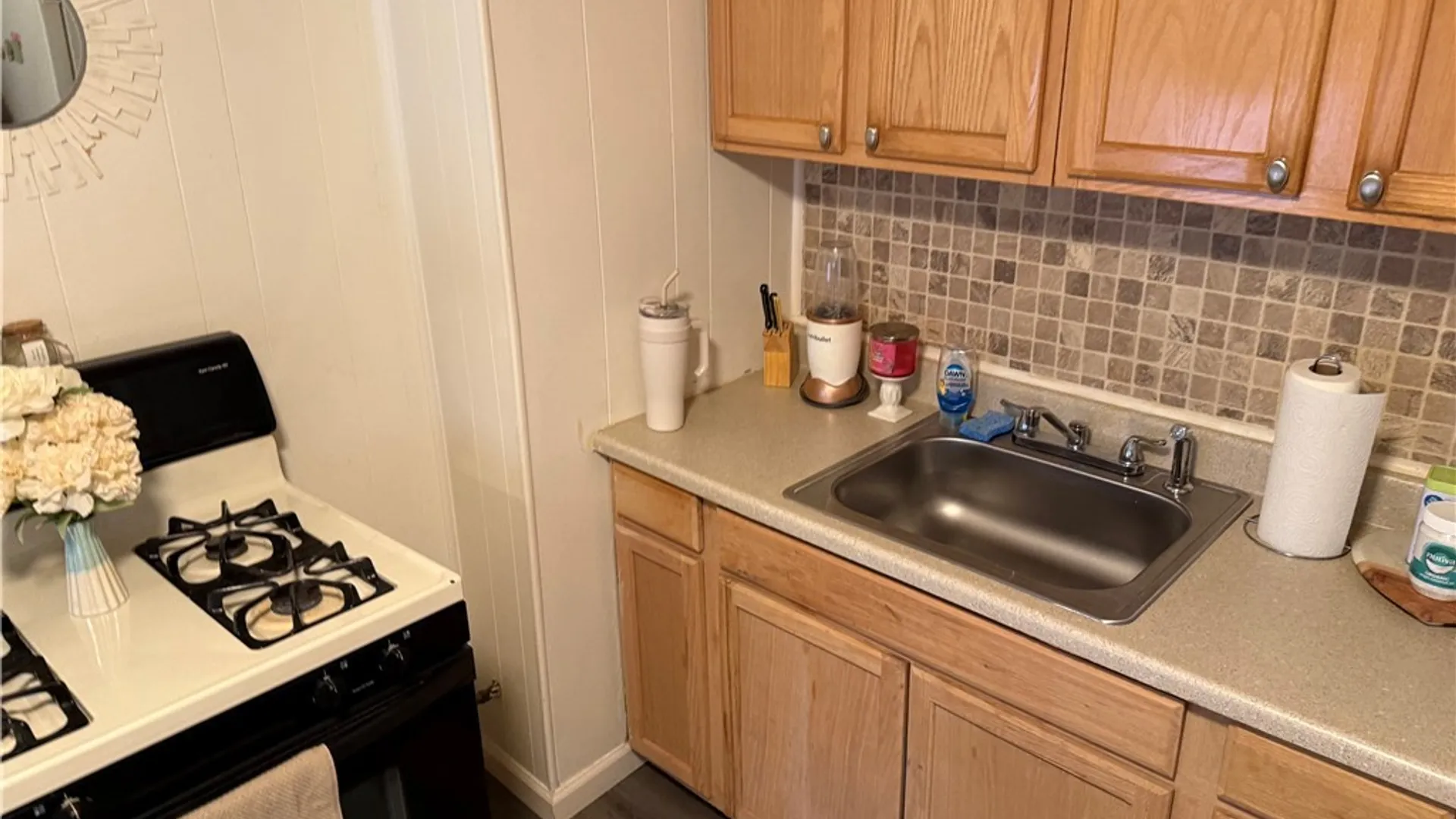 Property at 930 Brayton Park Place, Utica, NY 13502 9