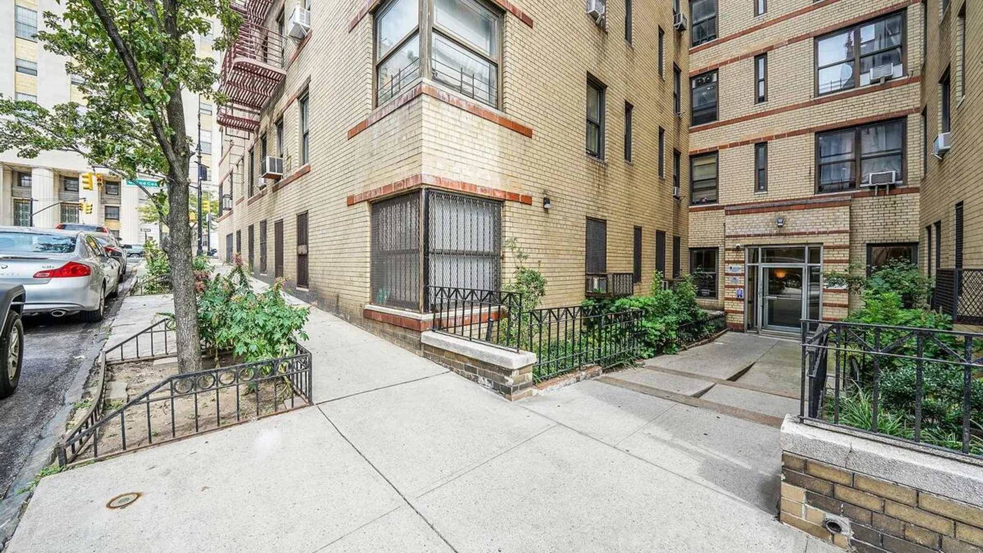 Property at 860 Grand Concourse, Bronx, NY 10451 17