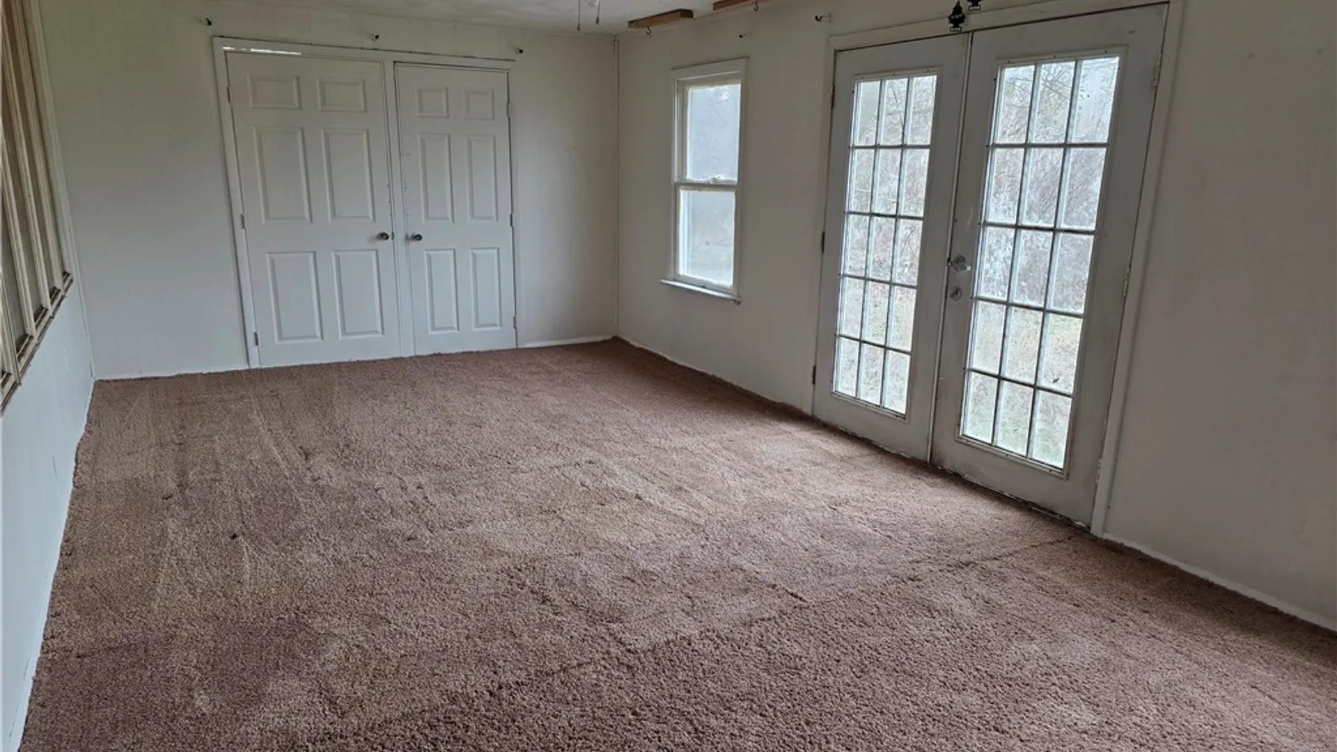 Property at 43 Merrick Avenue, Manchester, NY 14504 8