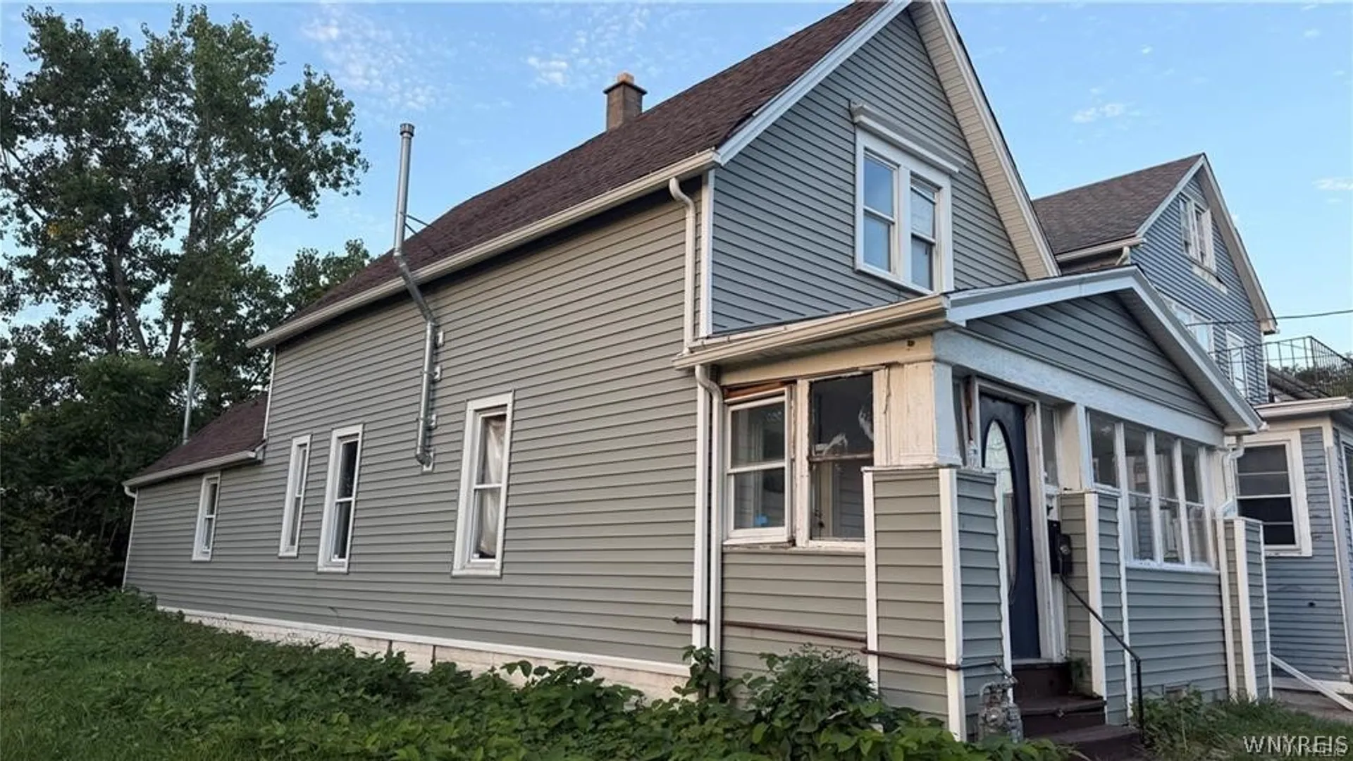 Property at 28 Dignity Circle, Buffalo, NY 14211 2