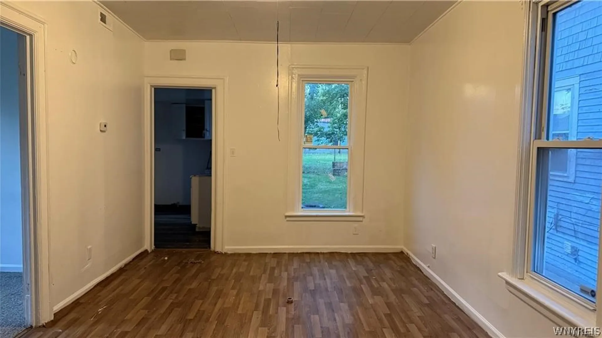 Property at 28 Dignity Circle, Buffalo, NY 14211 6