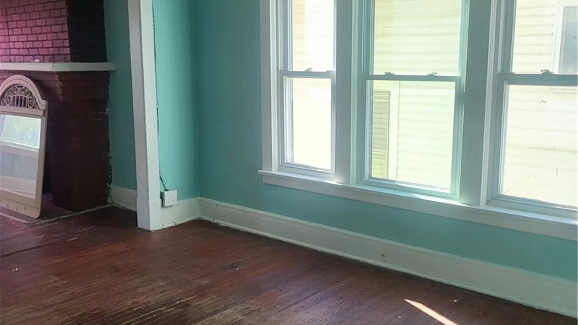 Property at 334 Delavan Avenue, Buffalo, NY 14208 24