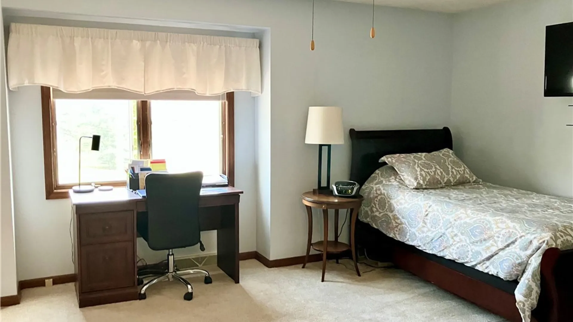 Property at 42 Eastwood Parkway, Lancaster, NY 14043 23