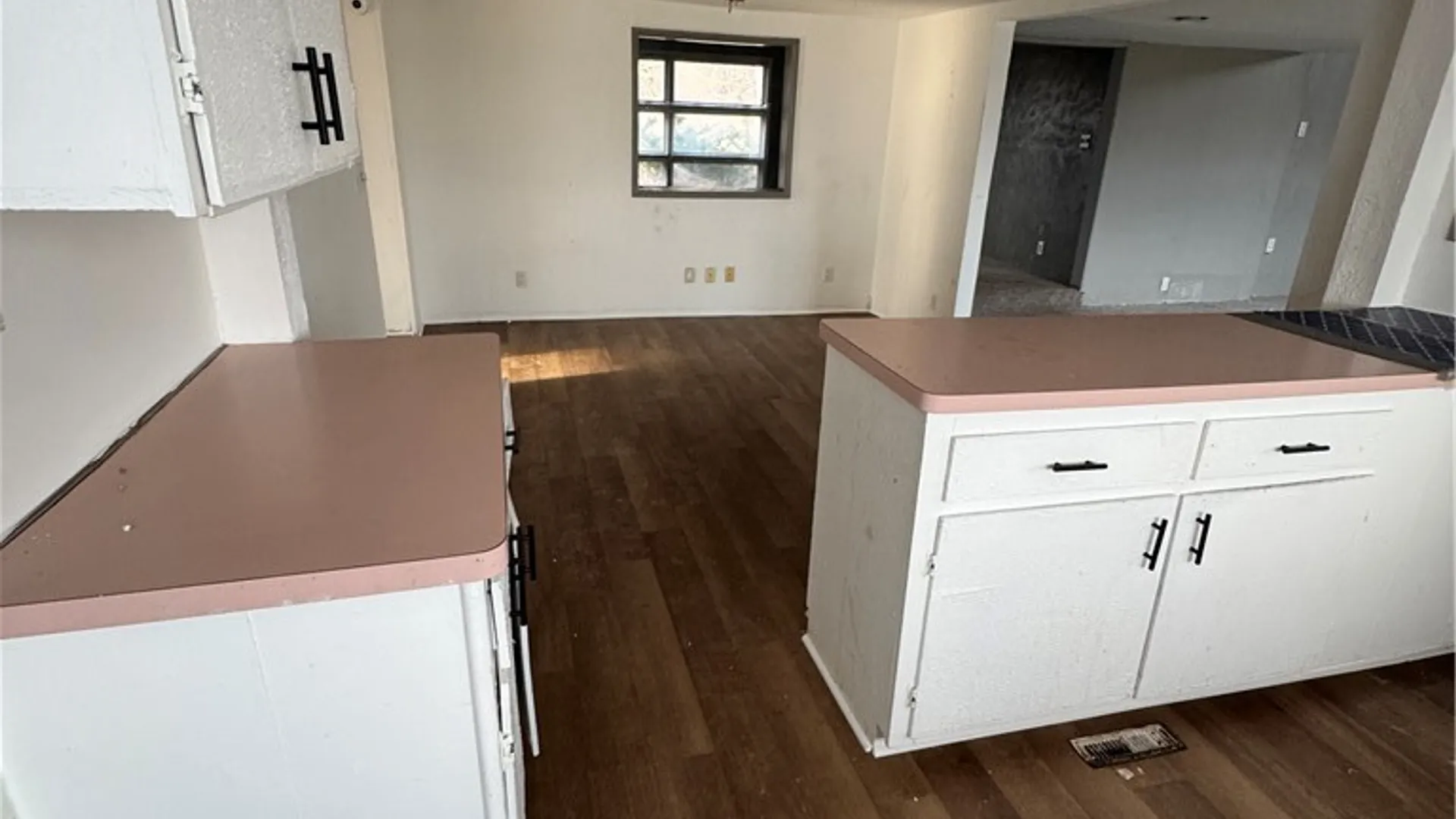 Property at 486 103rd Street, Wheatfield, NY 14304 18