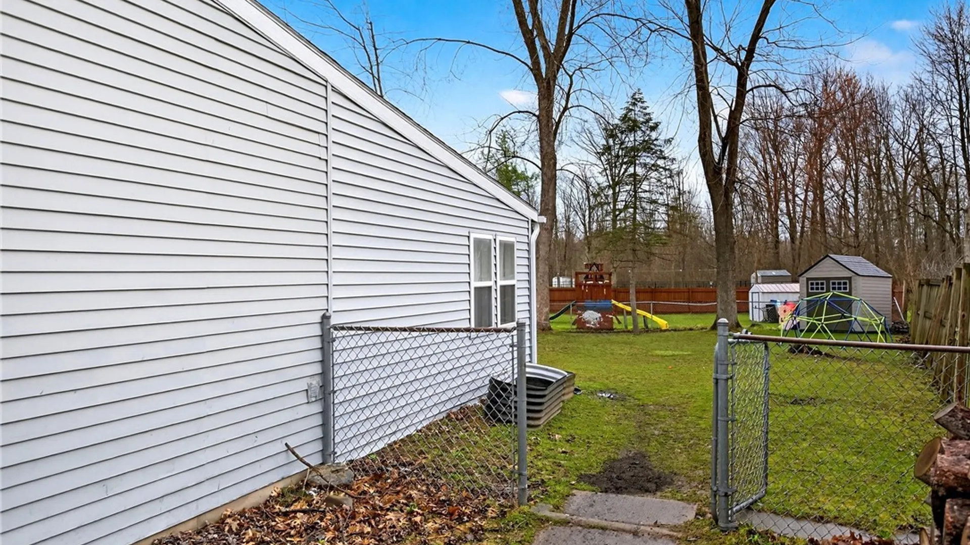 Property at 4267 Stepping Stone Lane, Clay, NY 13090 4