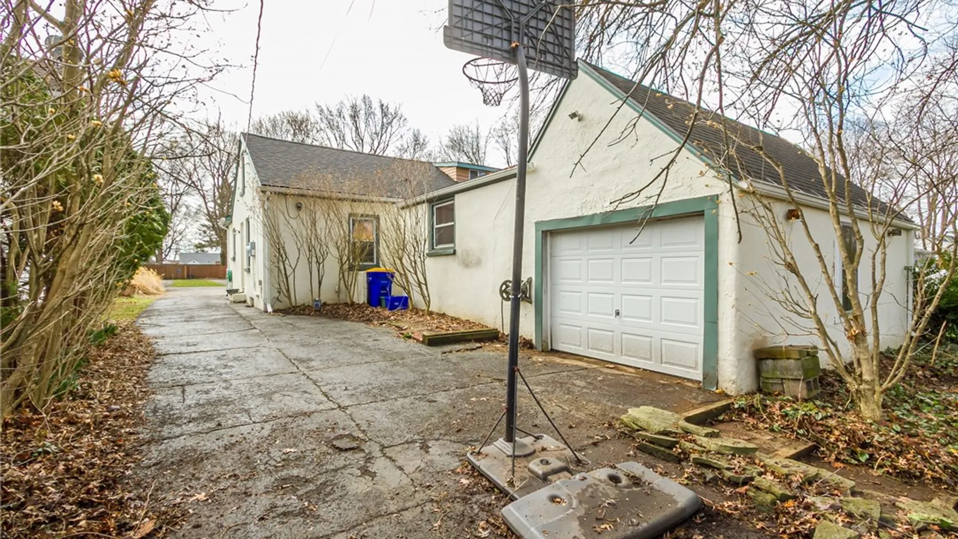 Property at 278 Winfield Road, Irondequoit, NY 14622 49