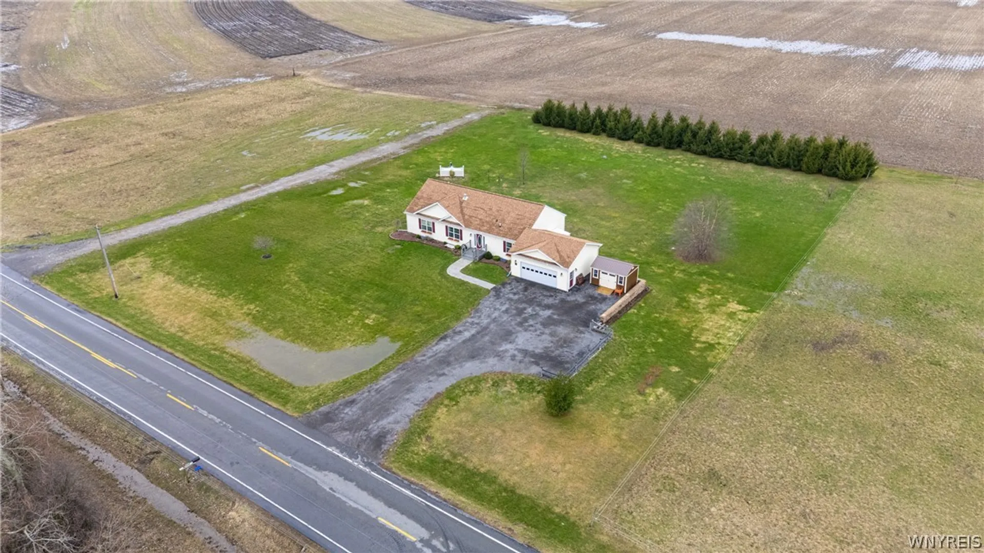 Property at 7900 Gorton Road, Pembroke, NY 14013 24