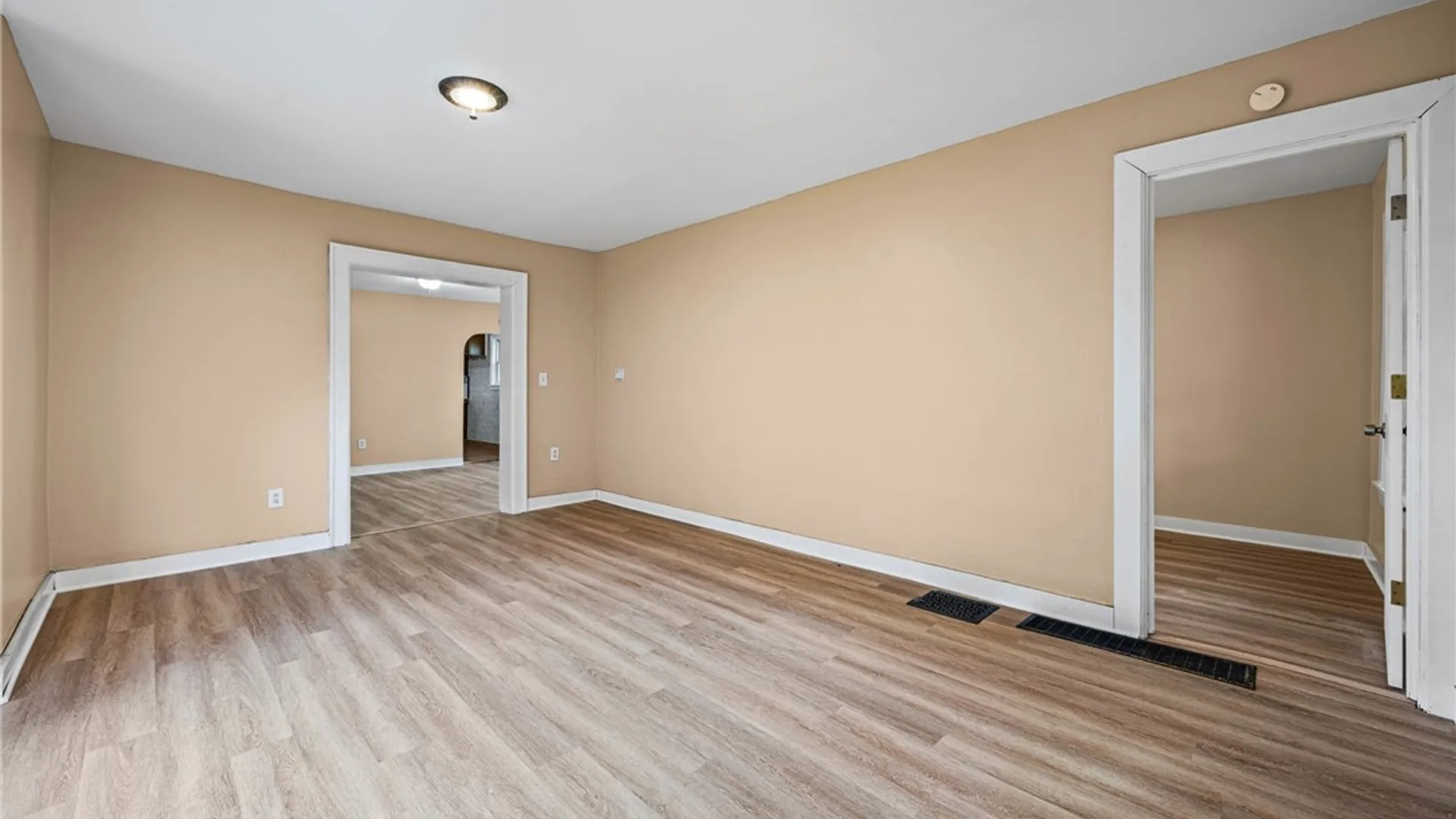 Property at 89 Superior Street, Rochester, NY 14611 16