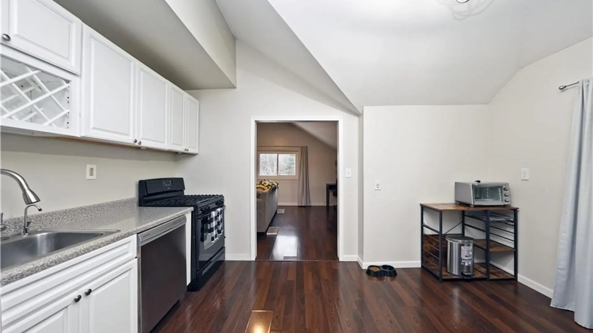 Property at 3912 Seneca Street, West Seneca, NY 14224 21