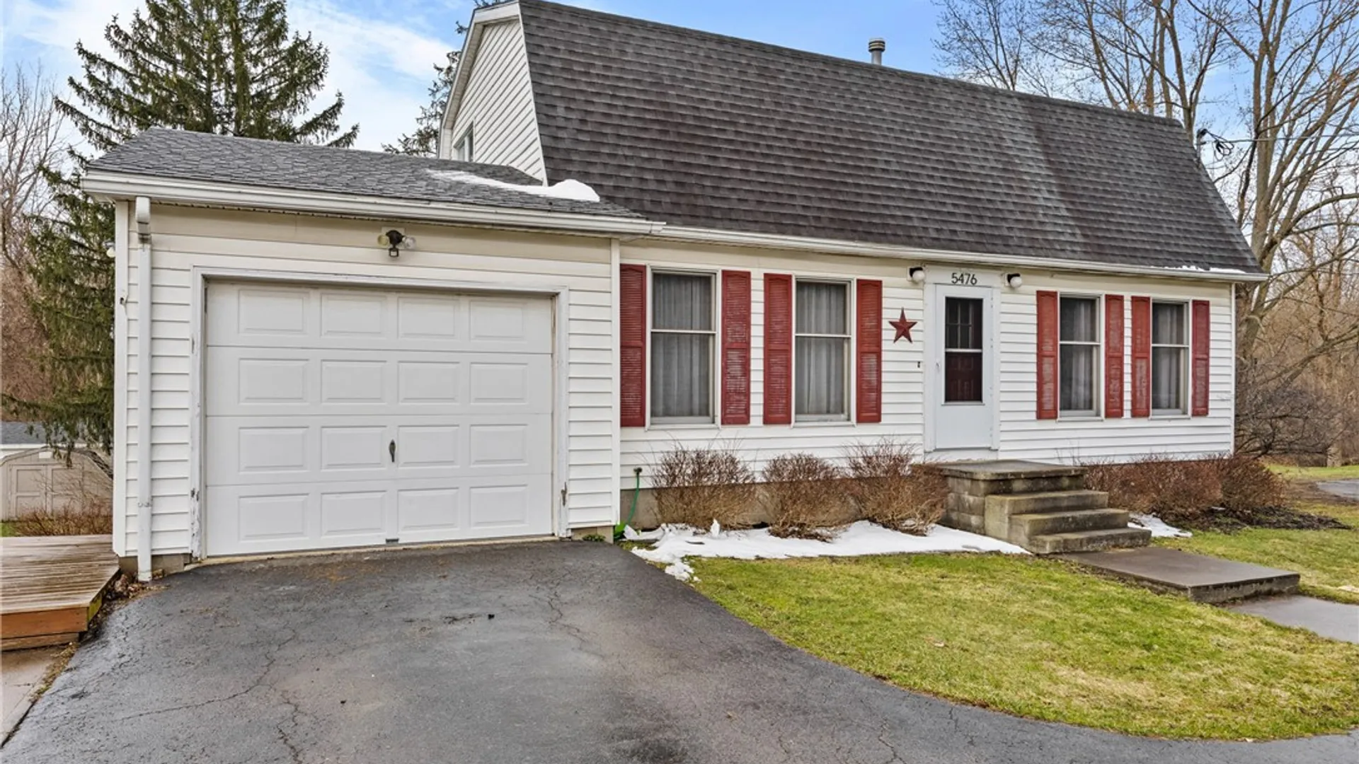 Property at 5476 Ellicott Street Road, Bethany, NY 14054 2