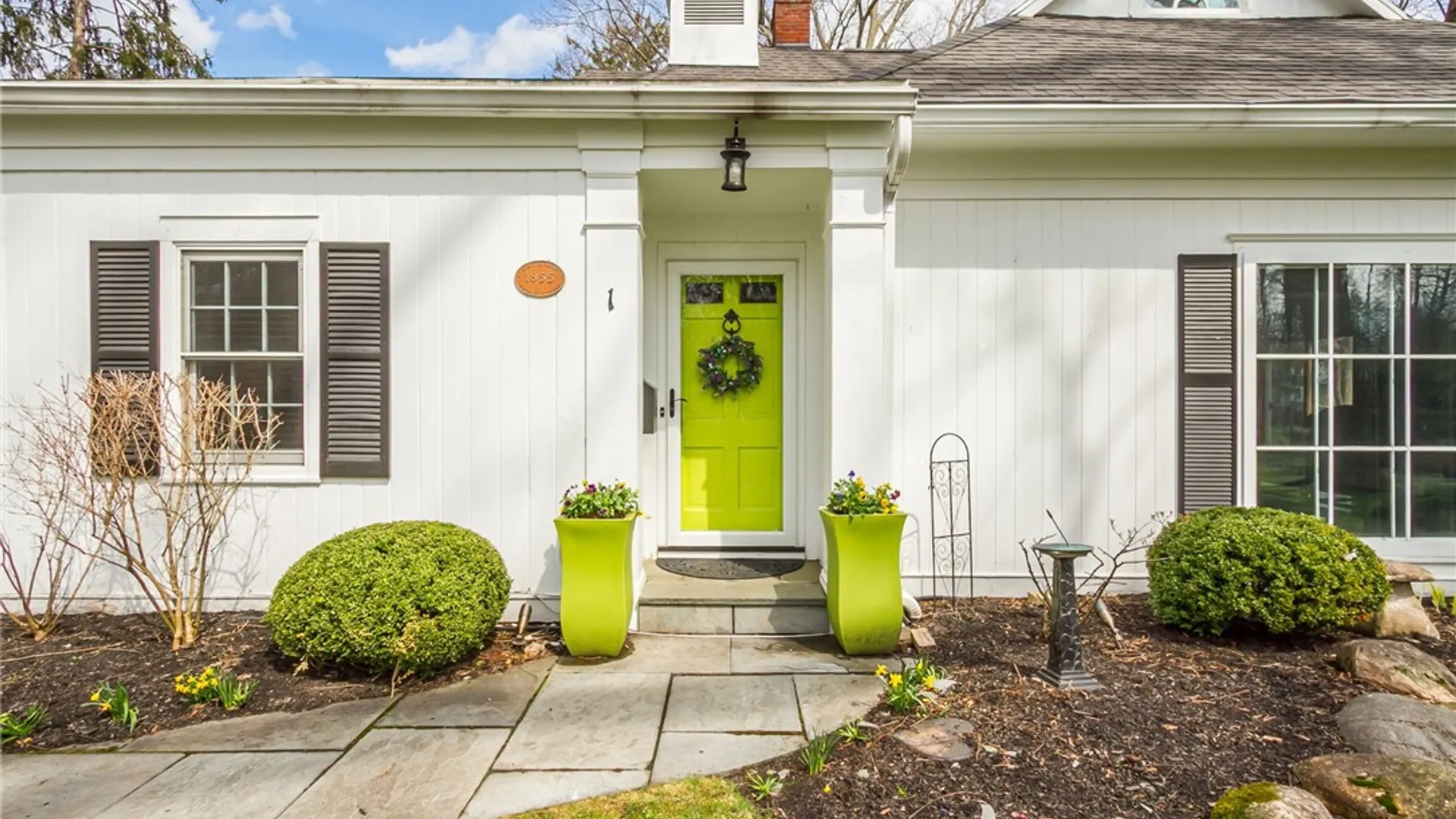 Property at 1 Stonegate Lane, Pittsford, NY 14534 2