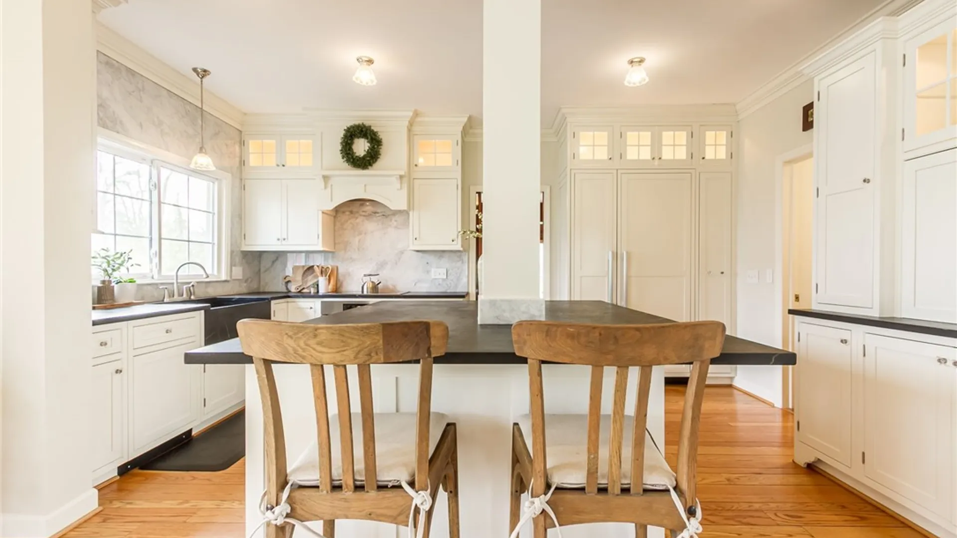 Property at 1 Stonegate Lane, Pittsford, NY 14534 27