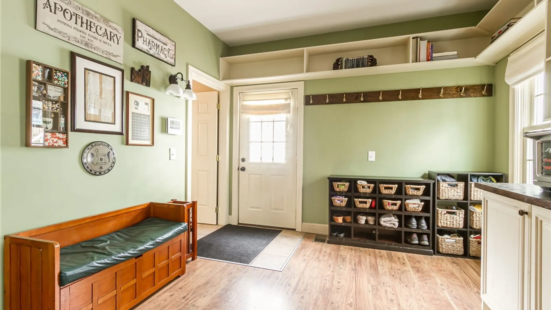 Property at 1 Stonegate Lane, Pittsford, NY 14534 43