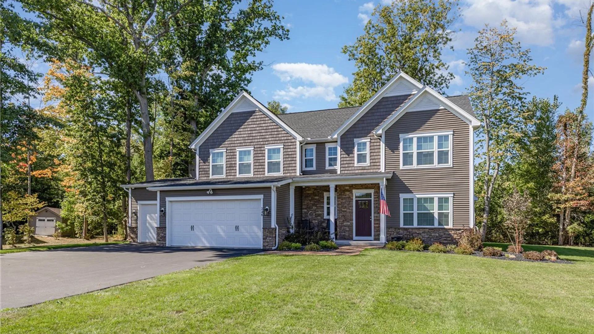 Property at 248 Hillbridge Drive, Greece, NY 14612 4