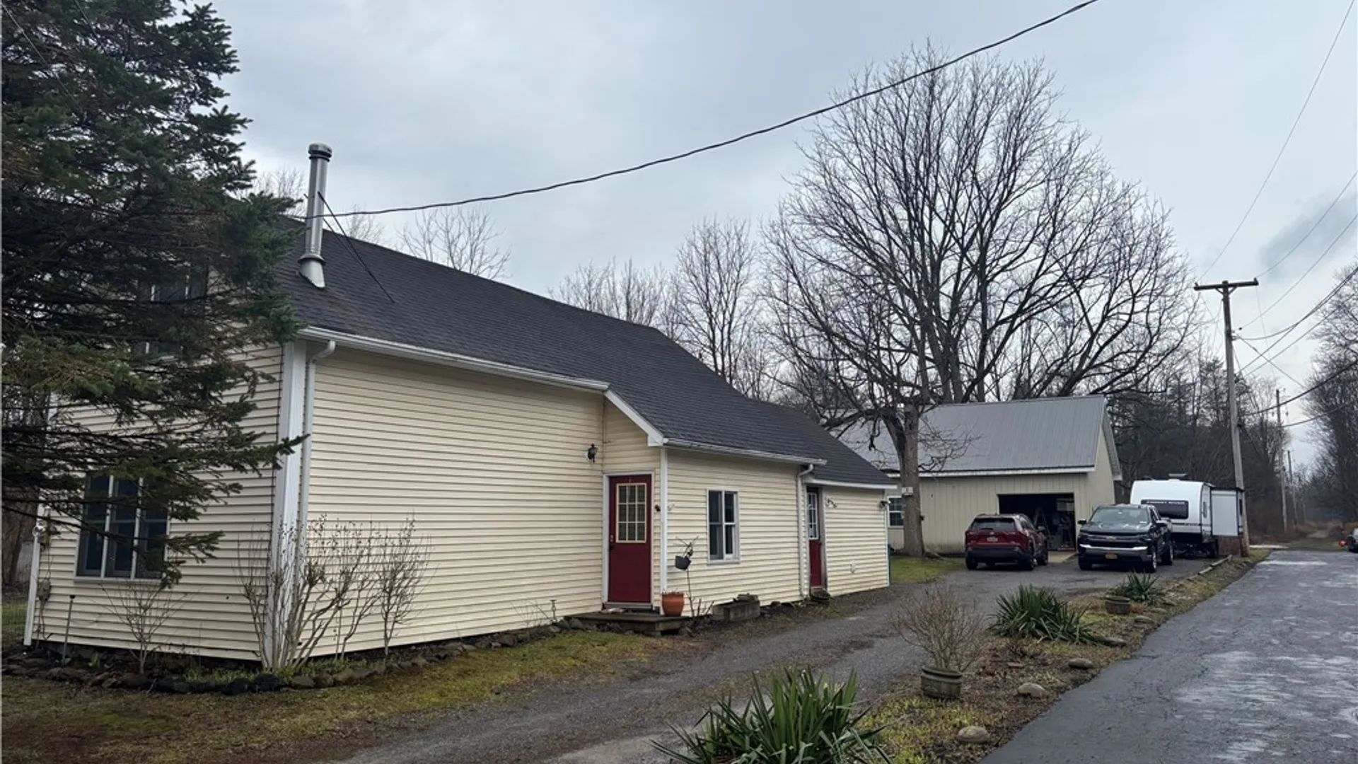 Property at 1438 Sandridge Road, Alden, NY 14004 2