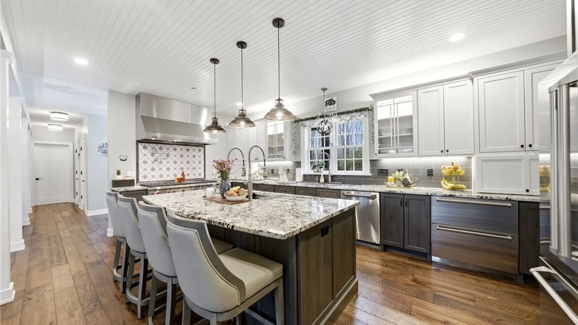 Property at 1049 Willardshire Road, Aurora, NY 14127 10