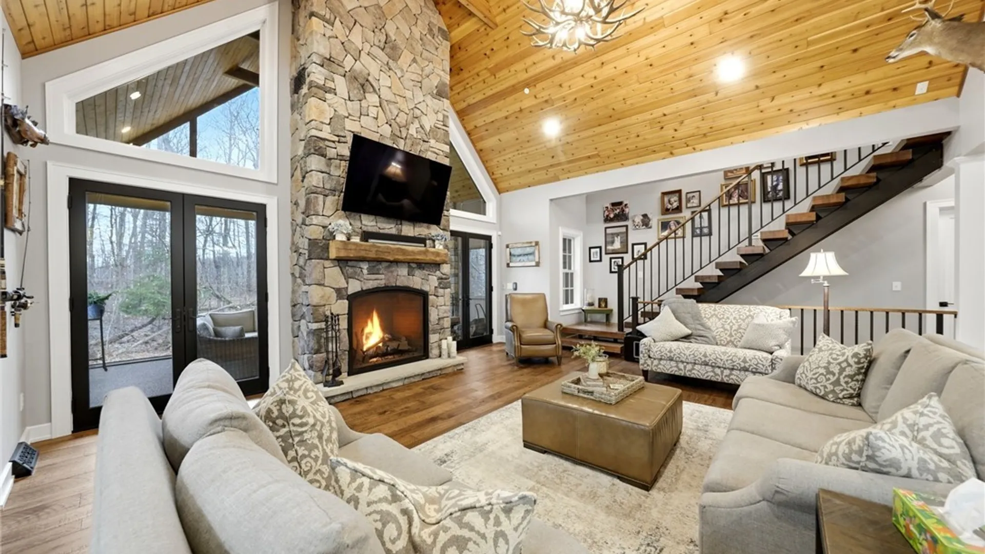 Property at 1049 Willardshire Road, Aurora, NY 14127 4