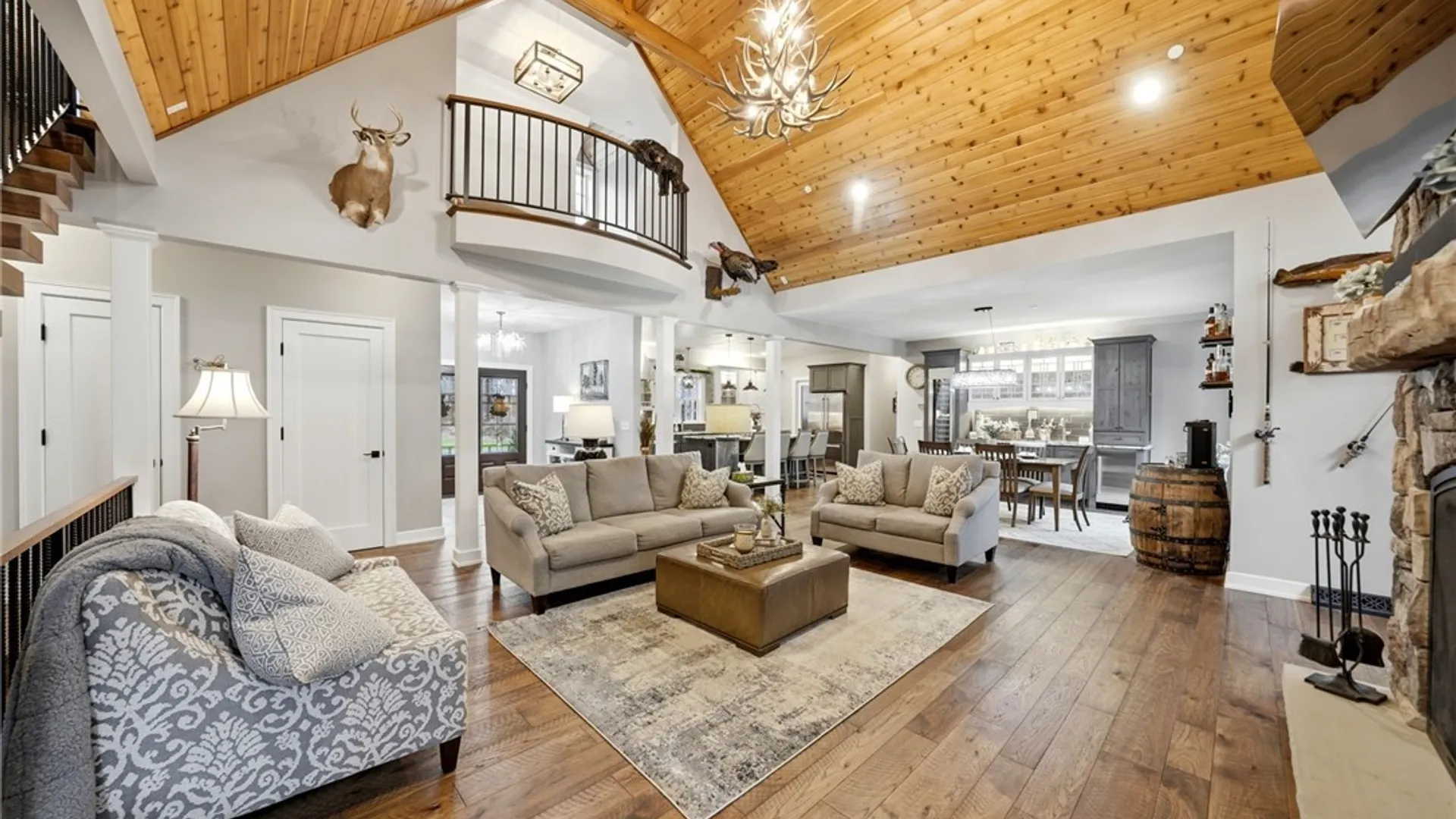 Property at 1049 Willardshire Road, Aurora, NY 14127 5