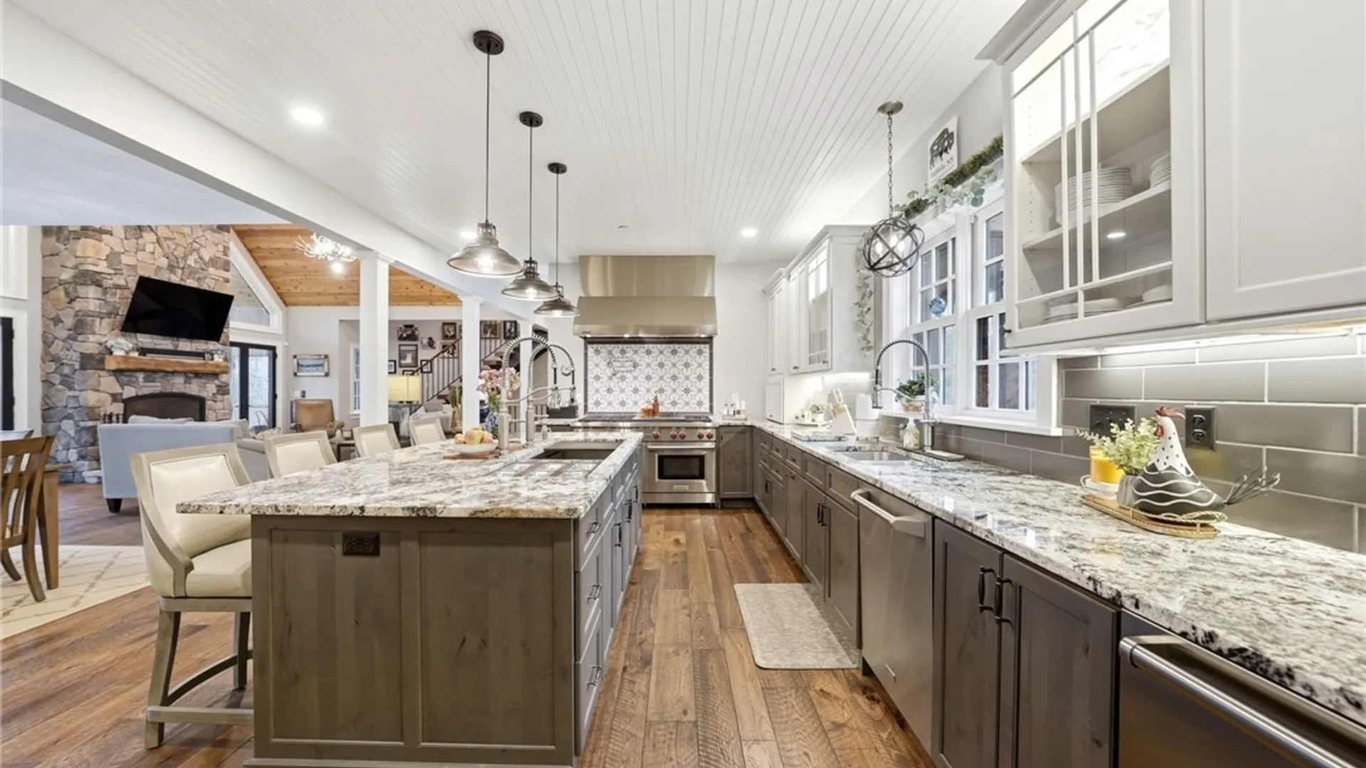 Property at 1049 Willardshire Road, Aurora, NY 14127 9