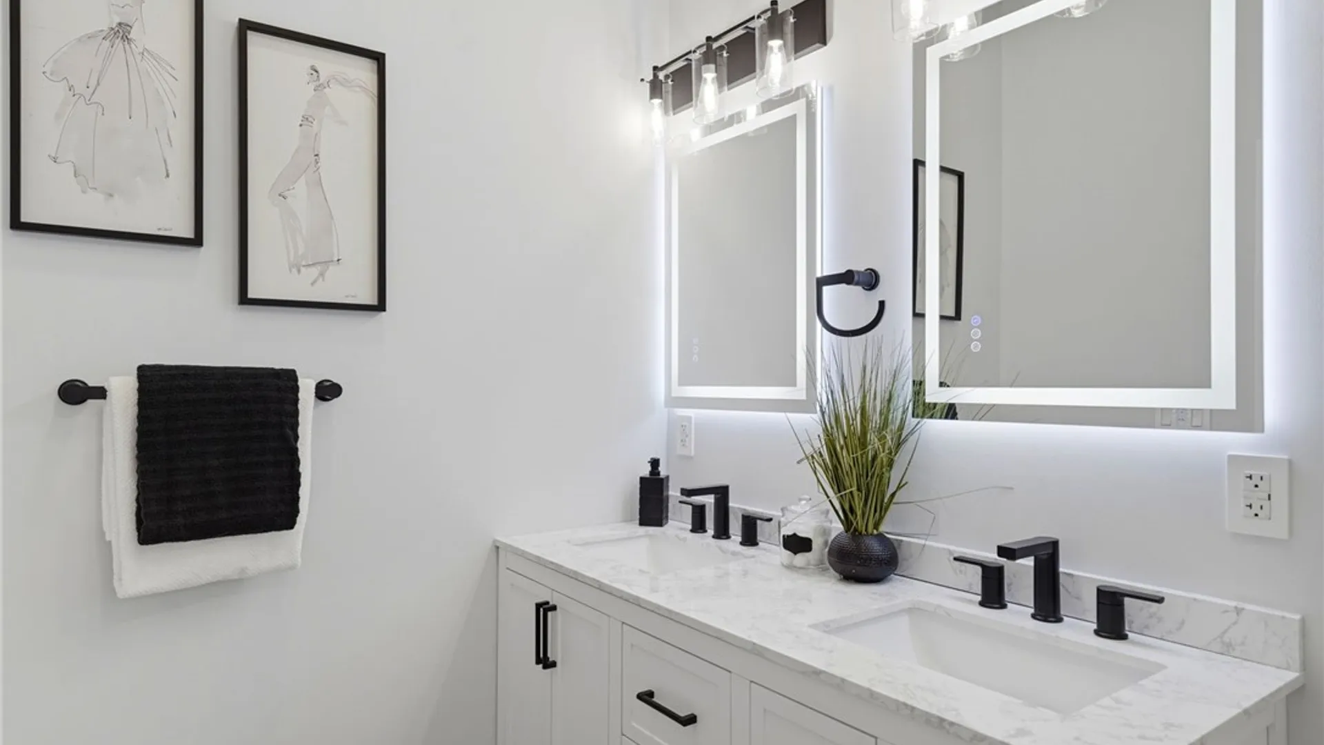 Property at 557 Eisenhower Avenue, Evans, NY 14006 24