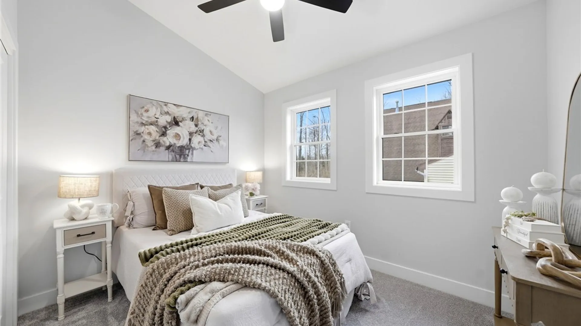 Property at 557 Eisenhower Avenue, Evans, NY 14006 28