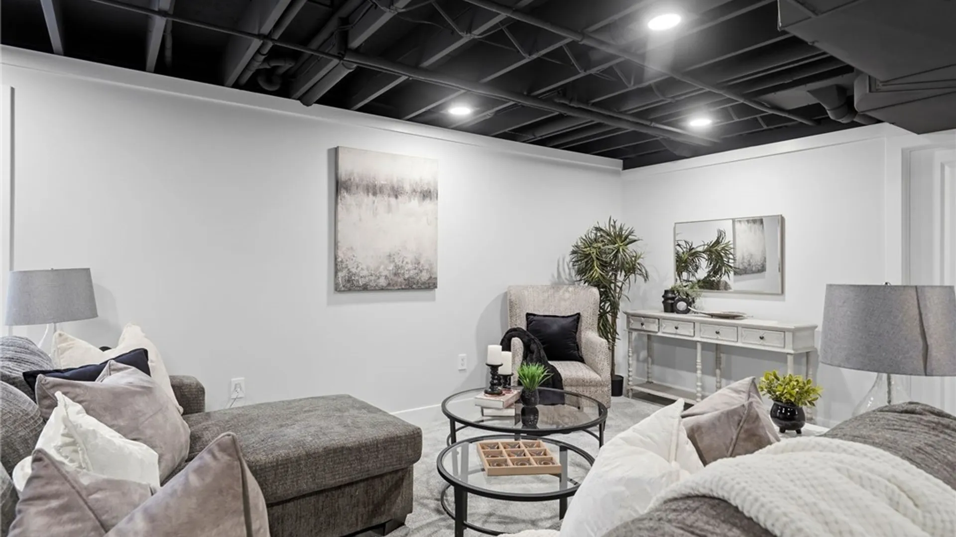 Property at 557 Eisenhower Avenue, Evans, NY 14006 33