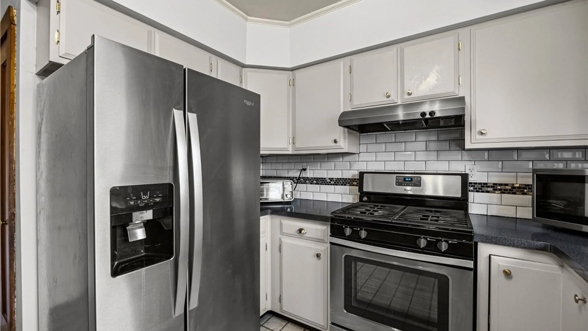 Property at 263 Somershire Drive, Irondequoit, NY 14617 19