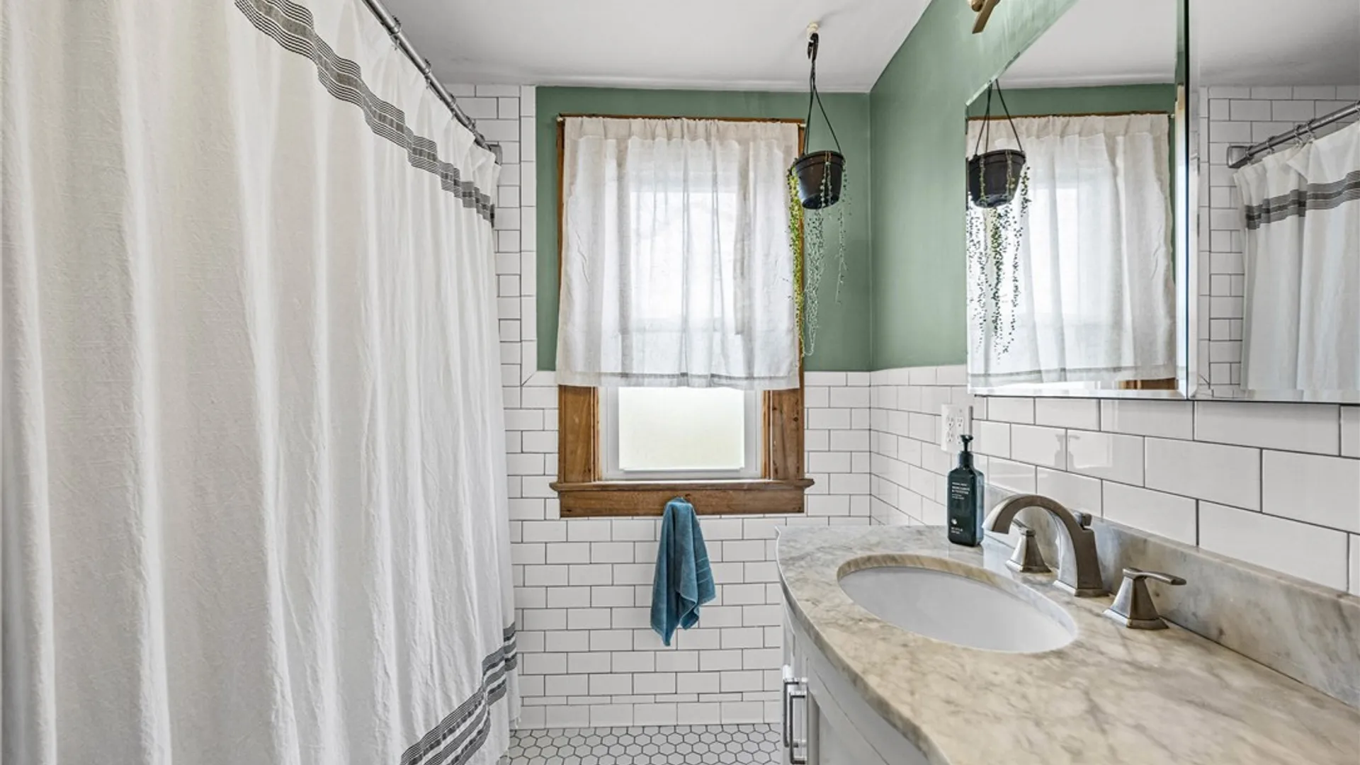 Property at 263 Somershire Drive, Irondequoit, NY 14617 20