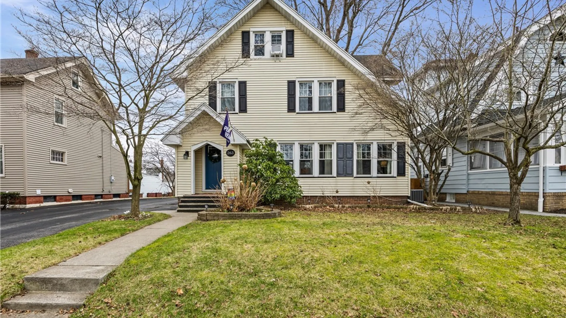 Property at 263 Somershire Drive, Irondequoit, NY 14617 3