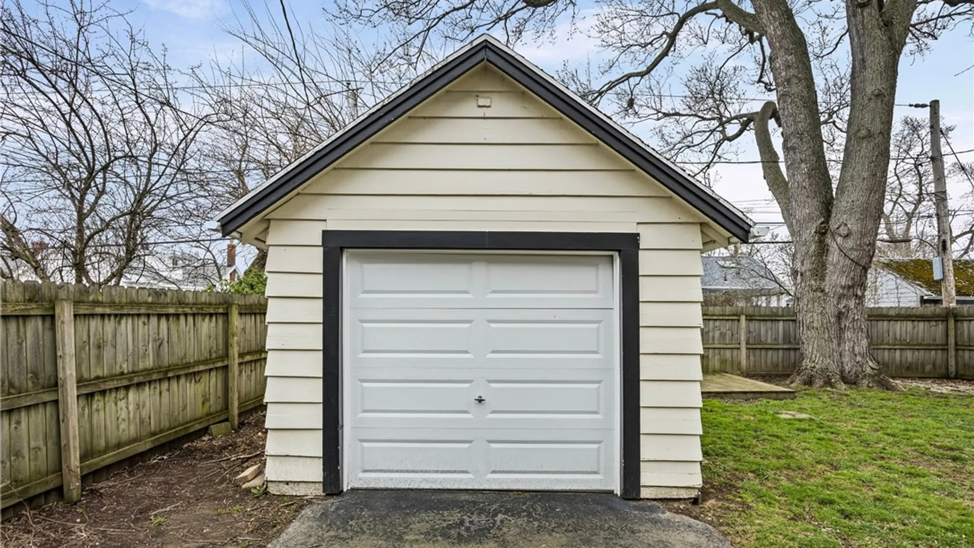 Property at 263 Somershire Drive, Irondequoit, NY 14617 34