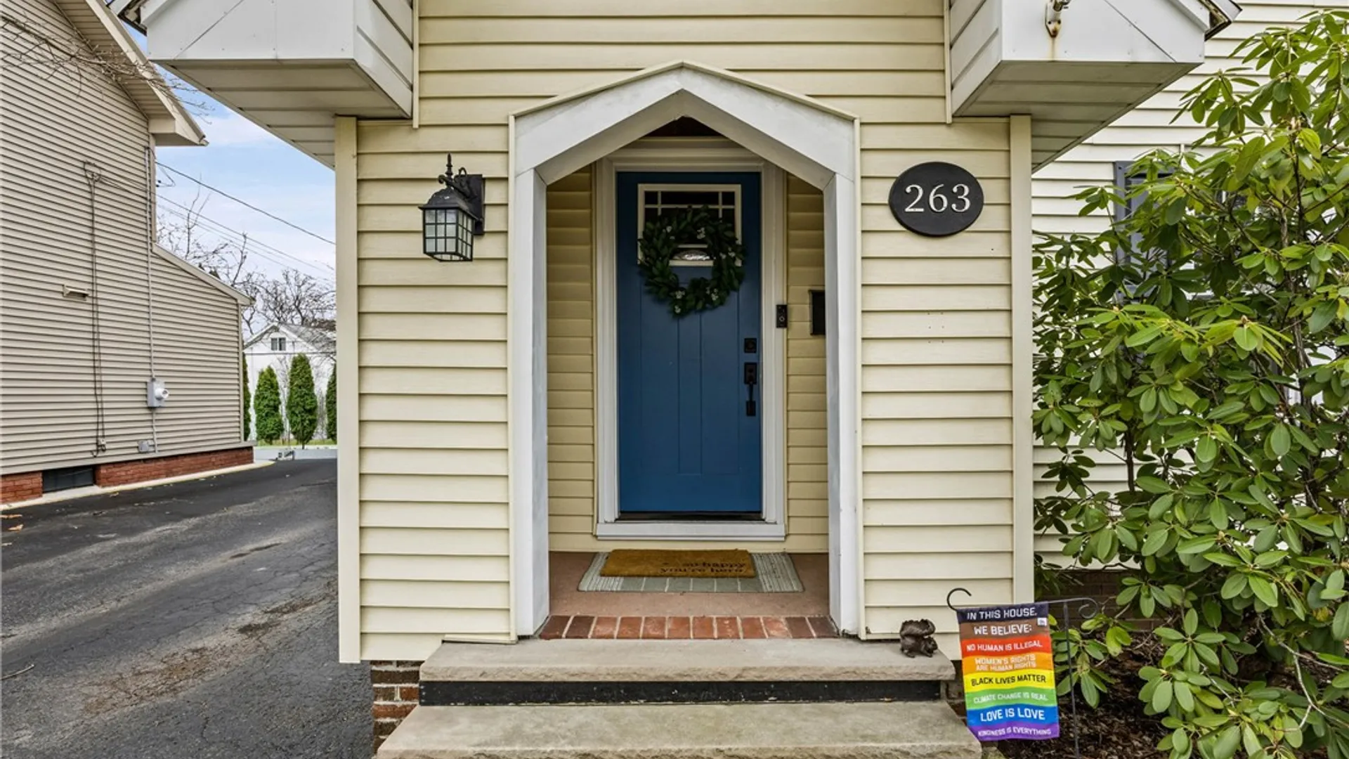 Property at 263 Somershire Drive, Irondequoit, NY 14617 4