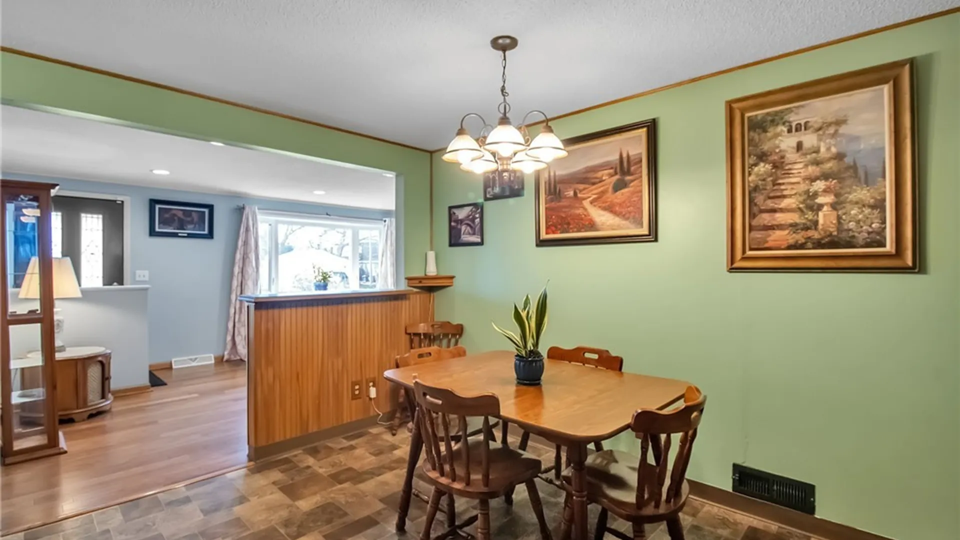 Property at 15 Theresa Drive, Cheektowaga, NY 14227 8