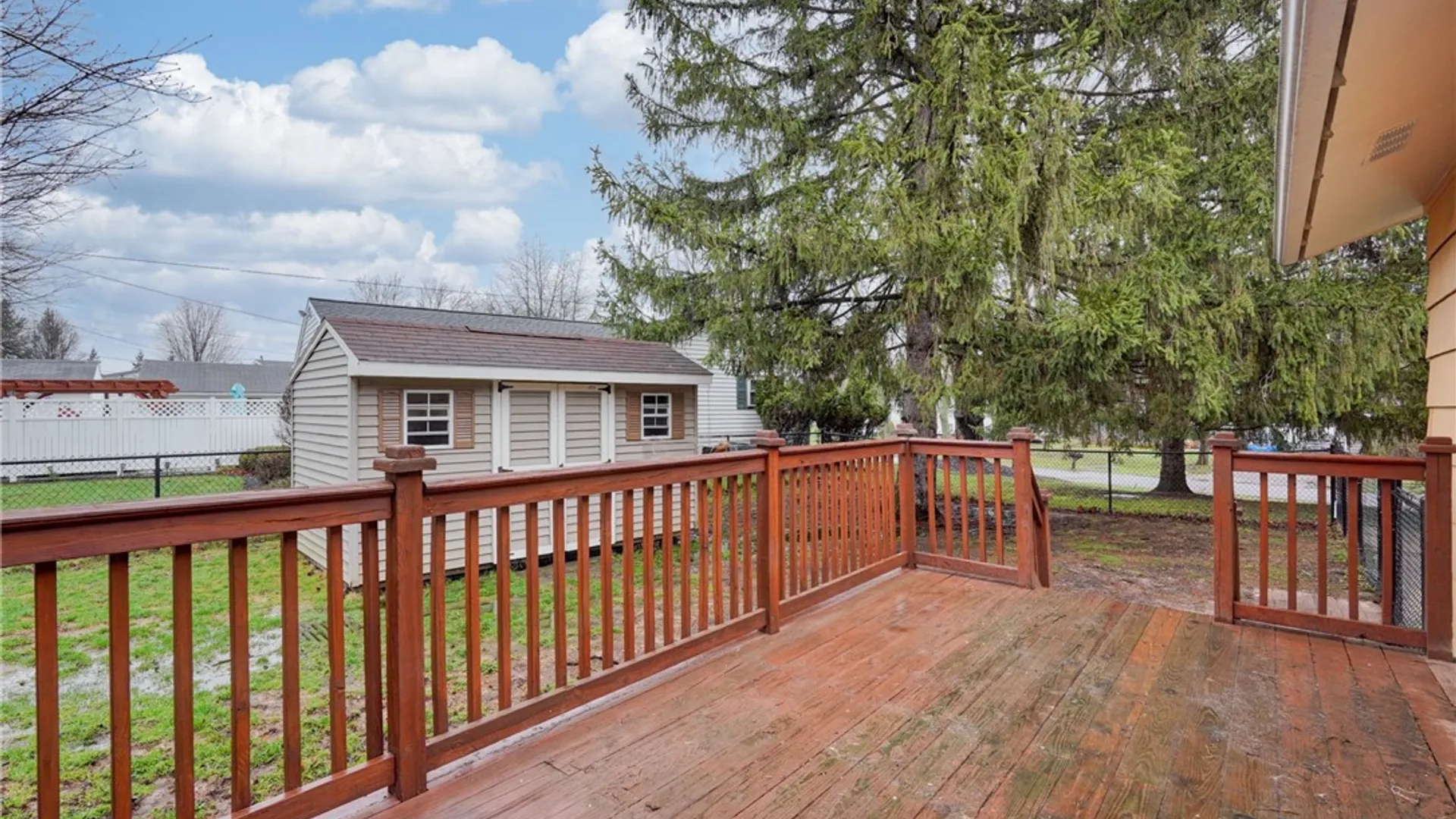 Property at 7 Rouge Road, Henrietta, NY 14623 21