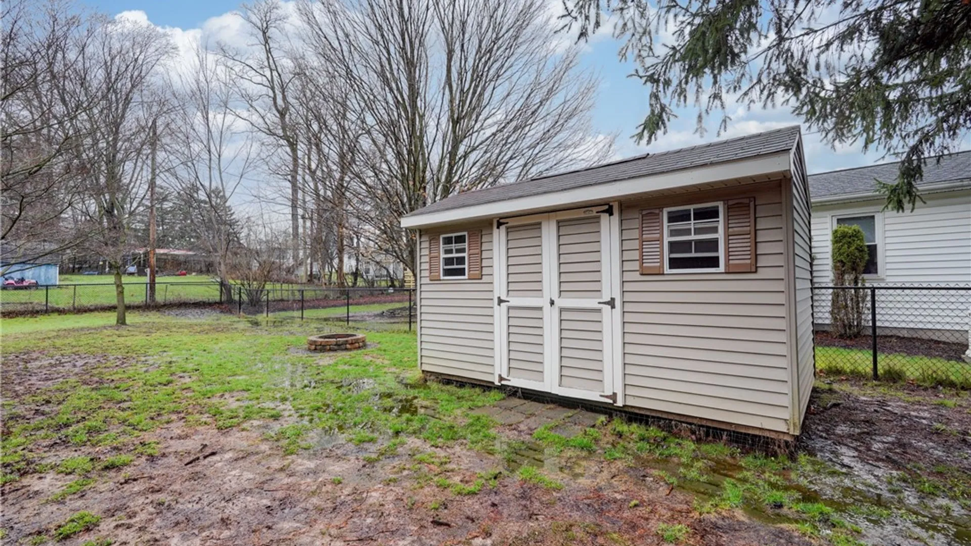 Property at 7 Rouge Road, Henrietta, NY 14623 22