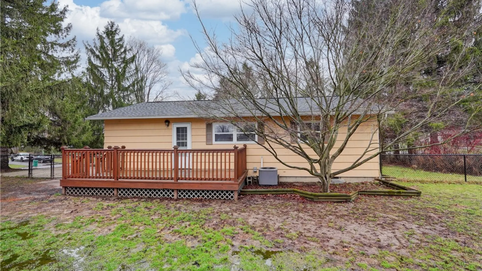 Property at 7 Rouge Road, Henrietta, NY 14623 23