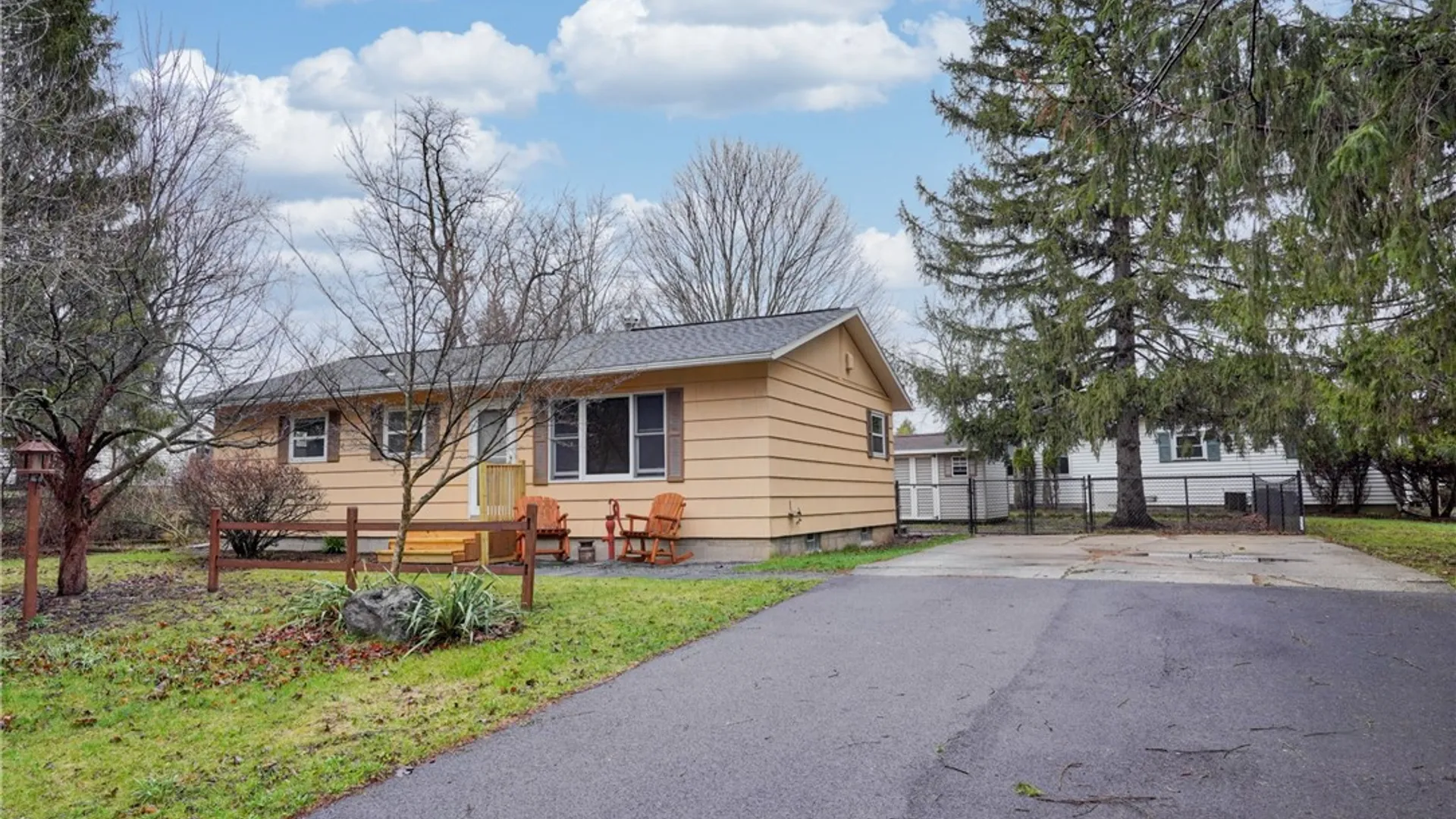 Property at 7 Rouge Road, Henrietta, NY 14623 26