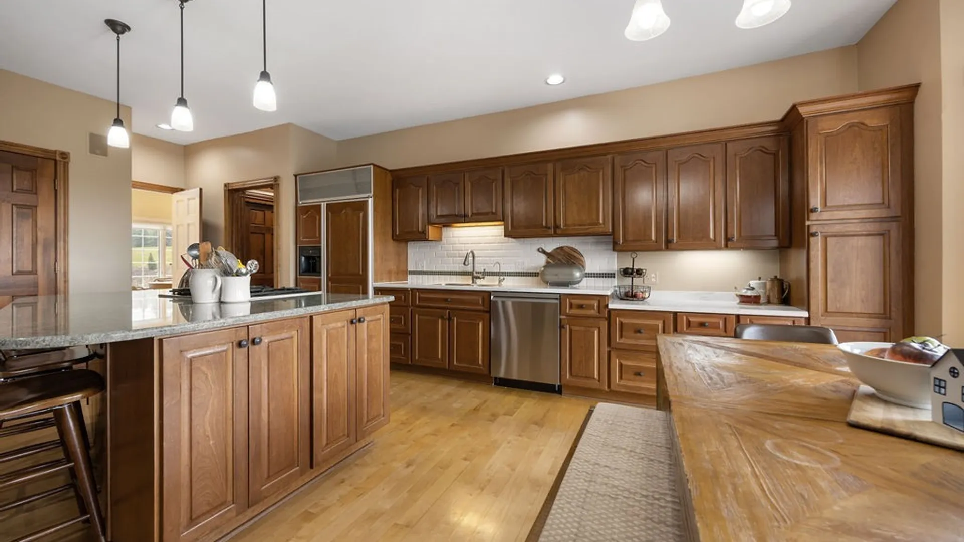 Property at 7603 Windsbury Circle, Pompey, NY 13104 17