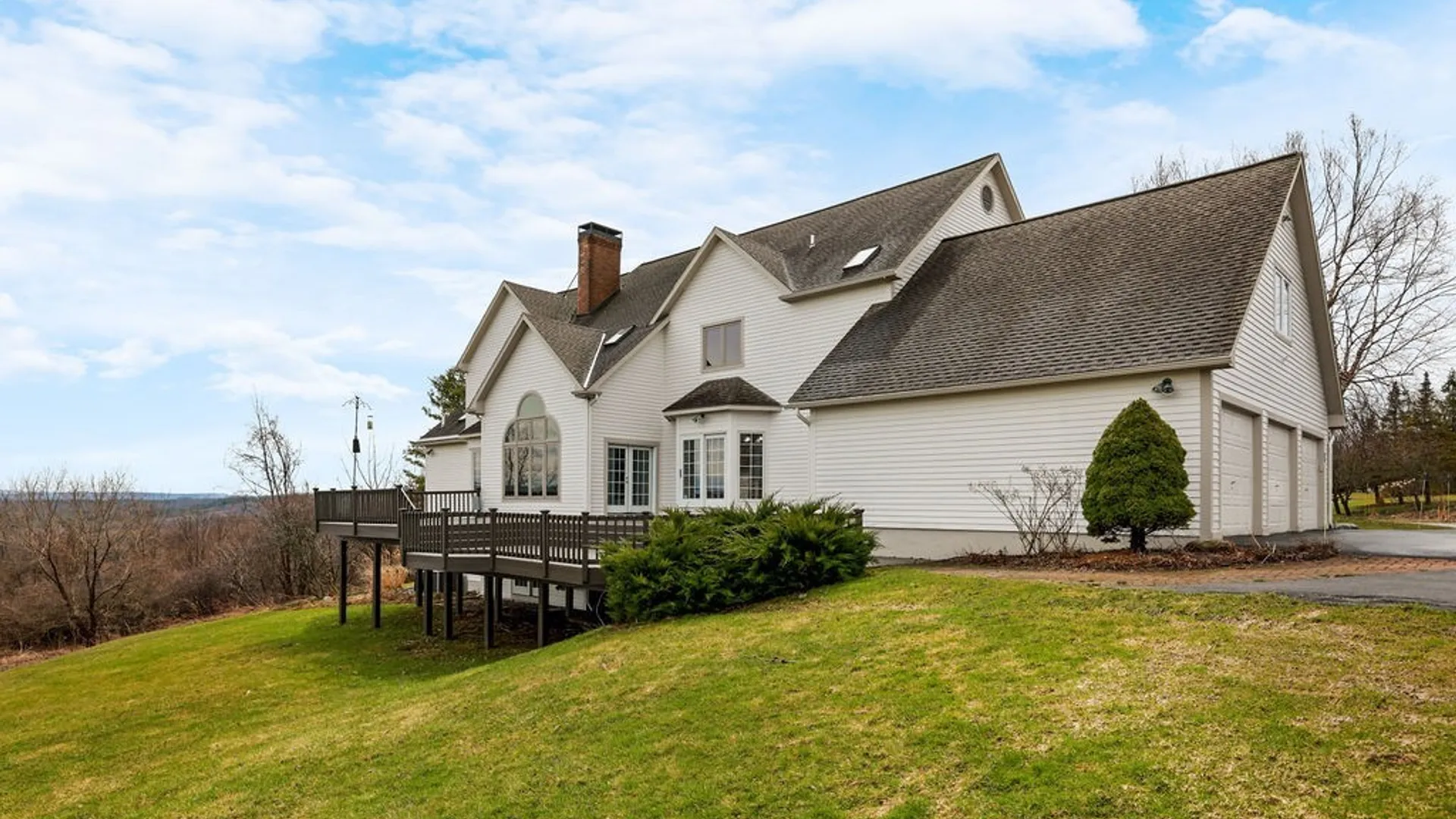 Property at 7603 Windsbury Circle, Pompey, NY 13104 43