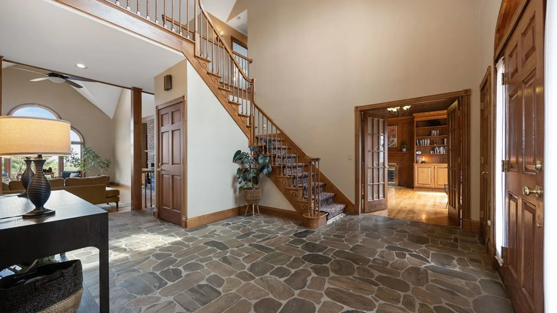 Property at 7603 Windsbury Circle, Pompey, NY 13104 8