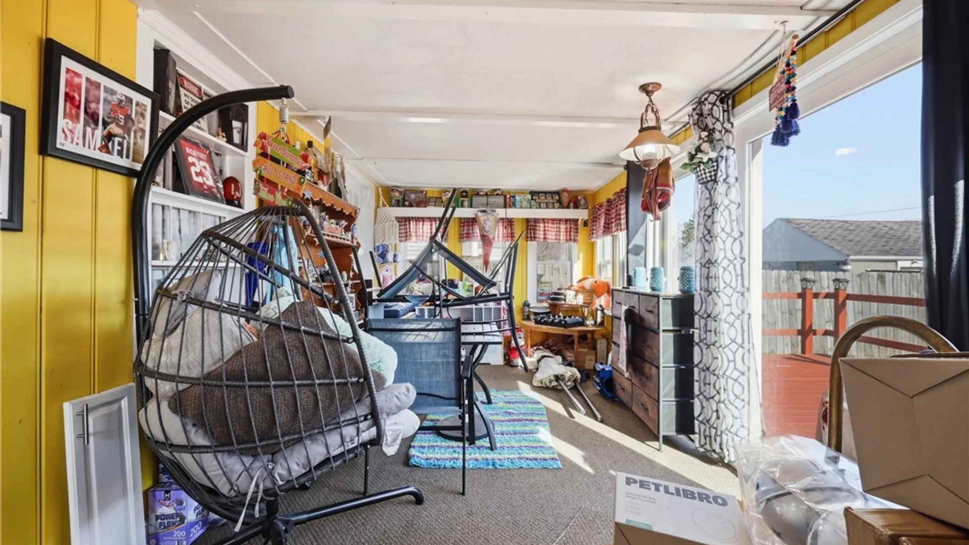 Property at 2733 Woodlawn Avenue, Niagara Falls, NY 14301 16