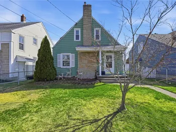 Property at 2733 Woodlawn Avenue, Niagara Falls, NY 14301