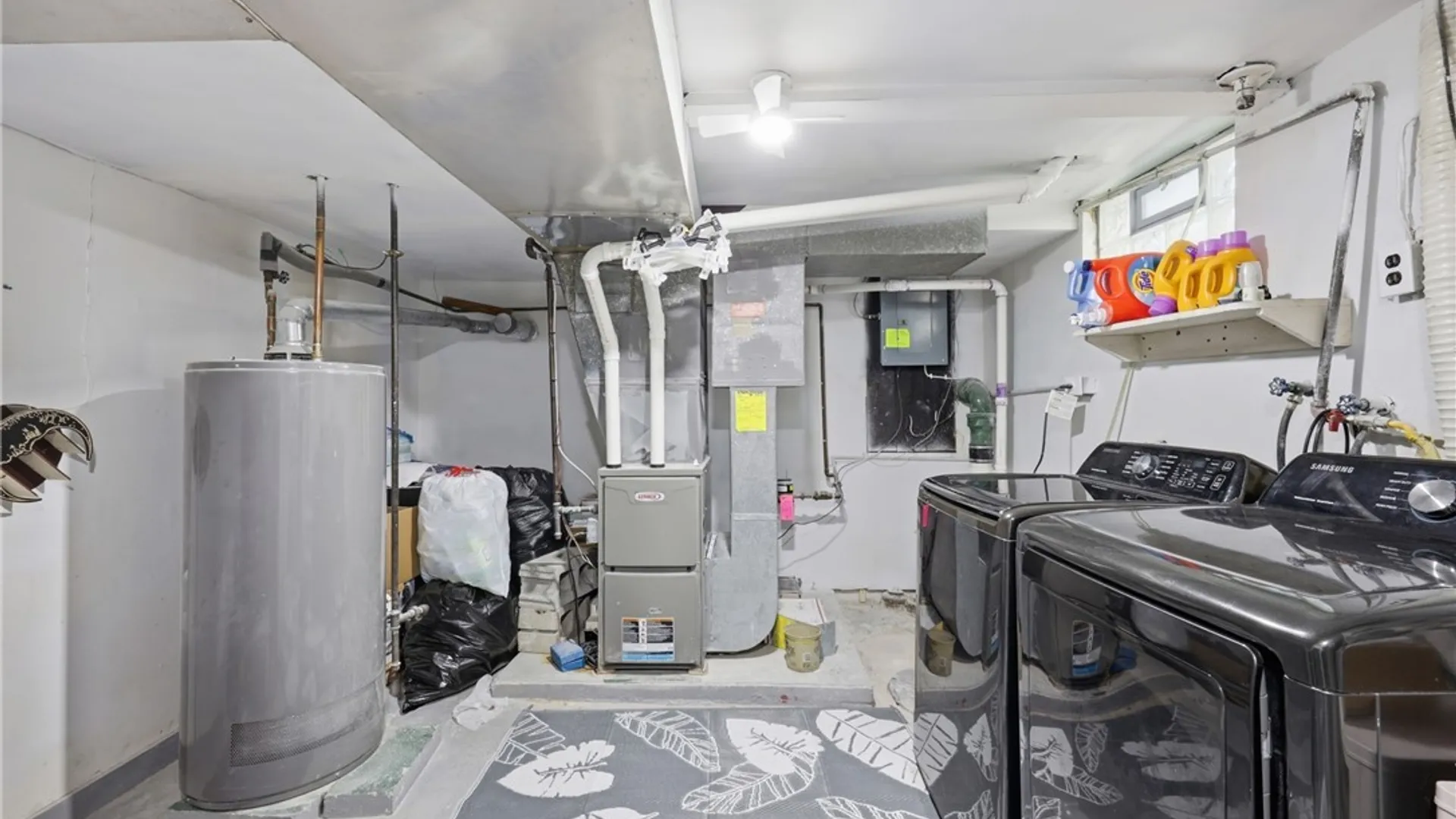 Property at 2733 Woodlawn Avenue, Niagara Falls, NY 14301 33