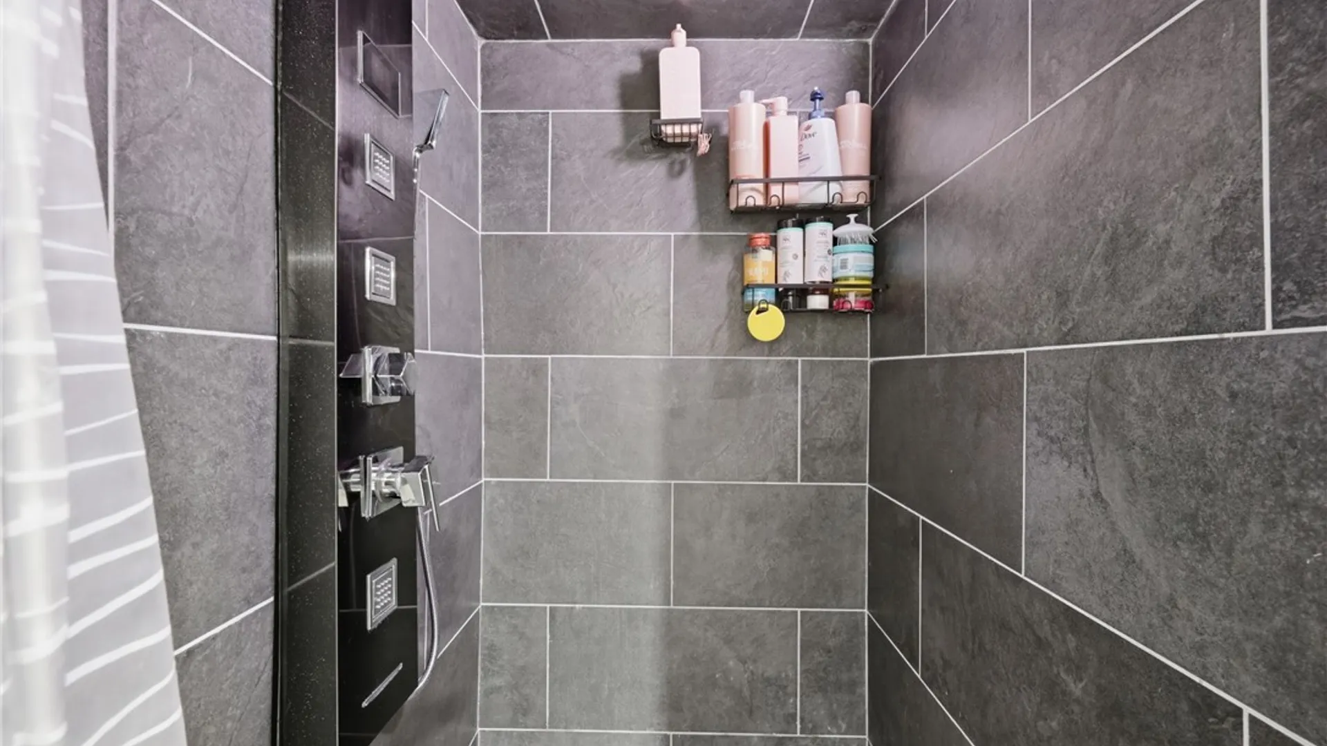 Property at 2733 Woodlawn Avenue, Niagara Falls, NY 14301 35