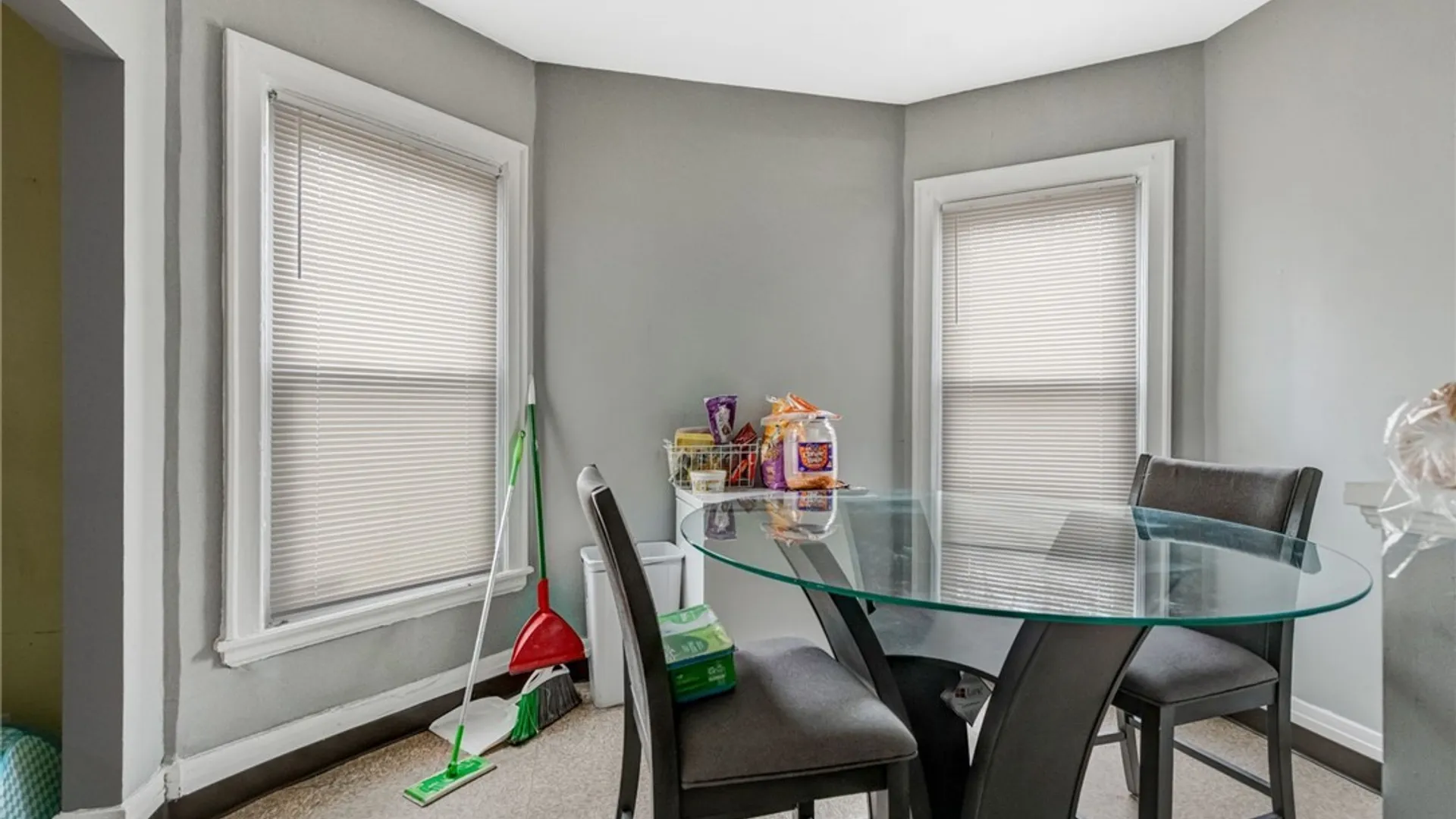 Property at 390 Delavan Avenue, Buffalo, NY 14213 4