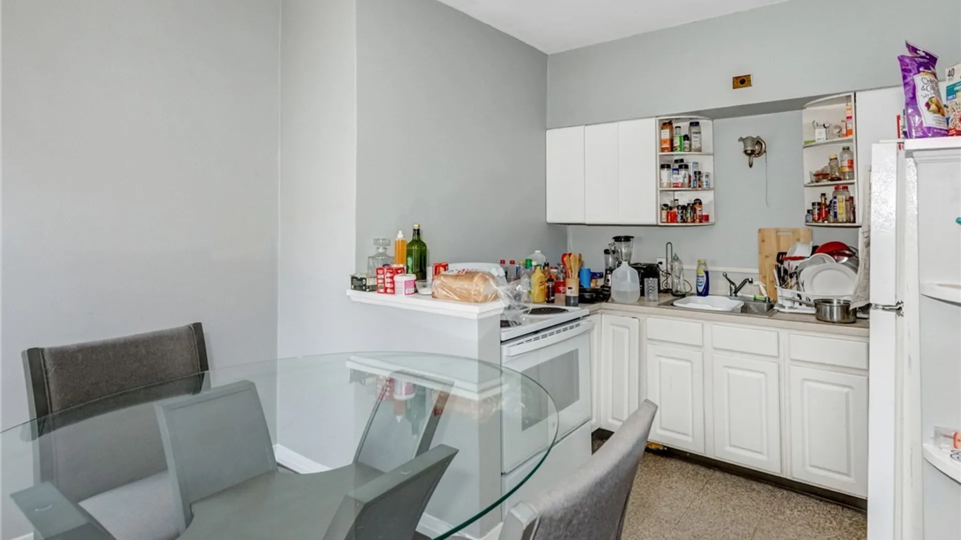 Property at 390 Delavan Avenue, Buffalo, NY 14213 5