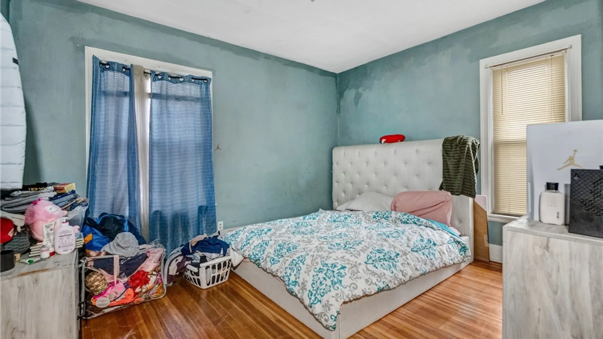 Property at 390 Delavan Avenue, Buffalo, NY 14213 7