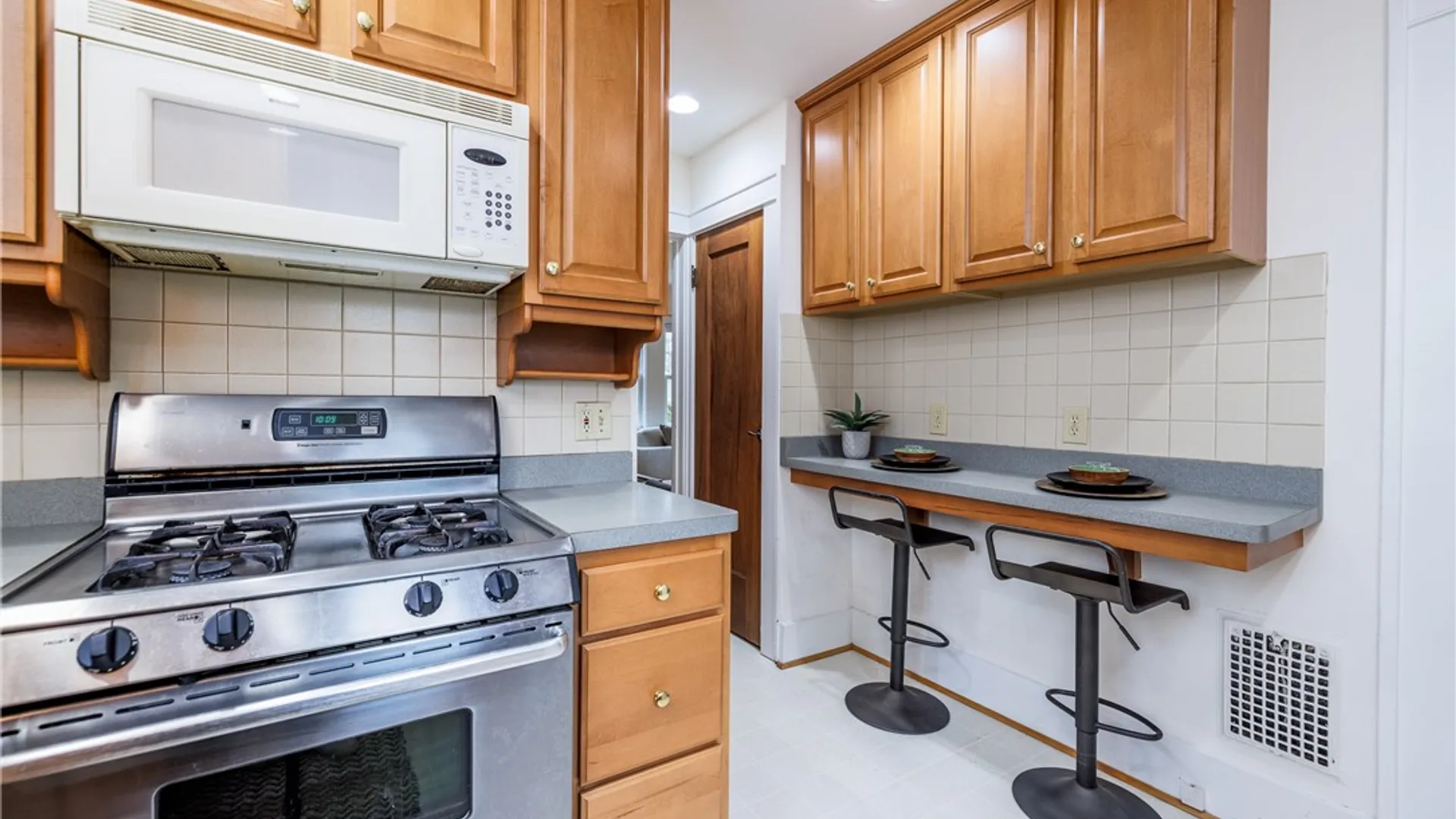 Property at 114 Elmerston Road, Rochester, NY 14620 20