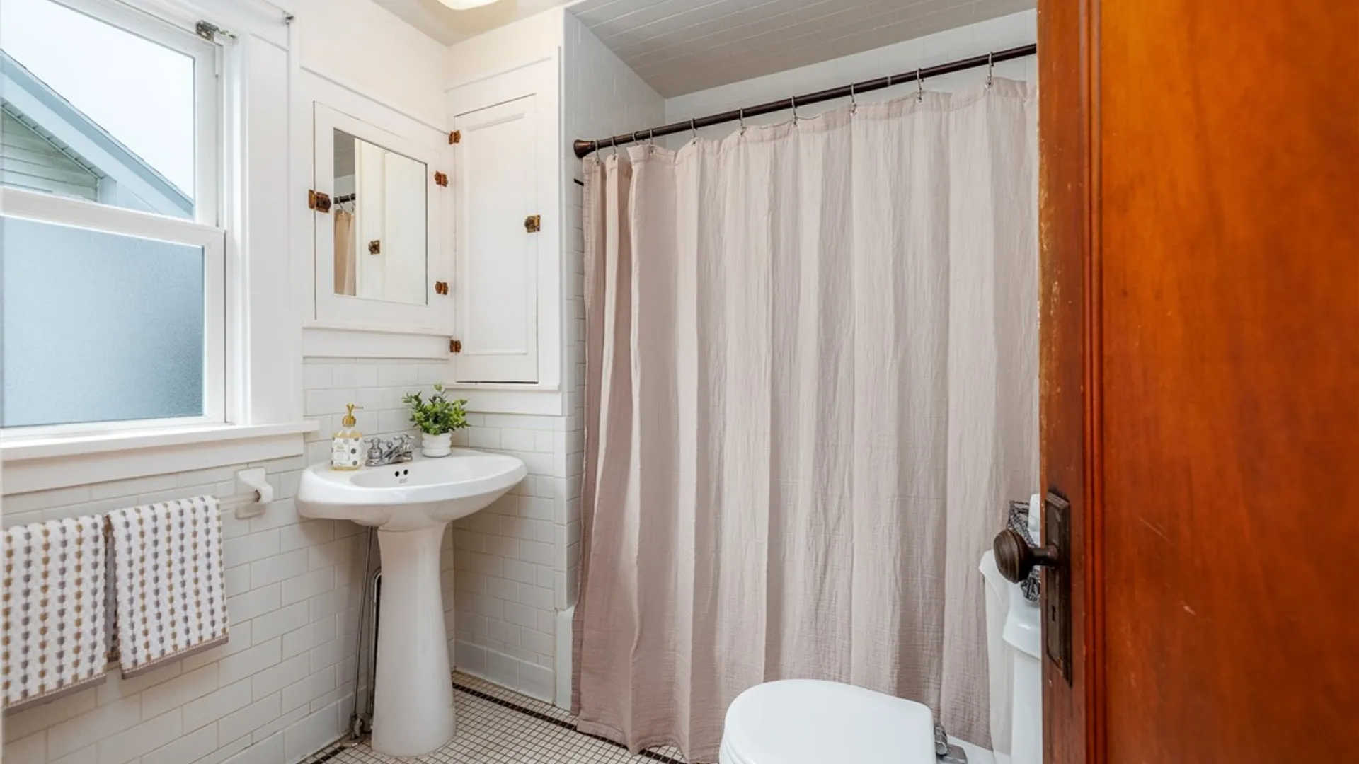 Property at 114 Elmerston Road, Rochester, NY 14620 27