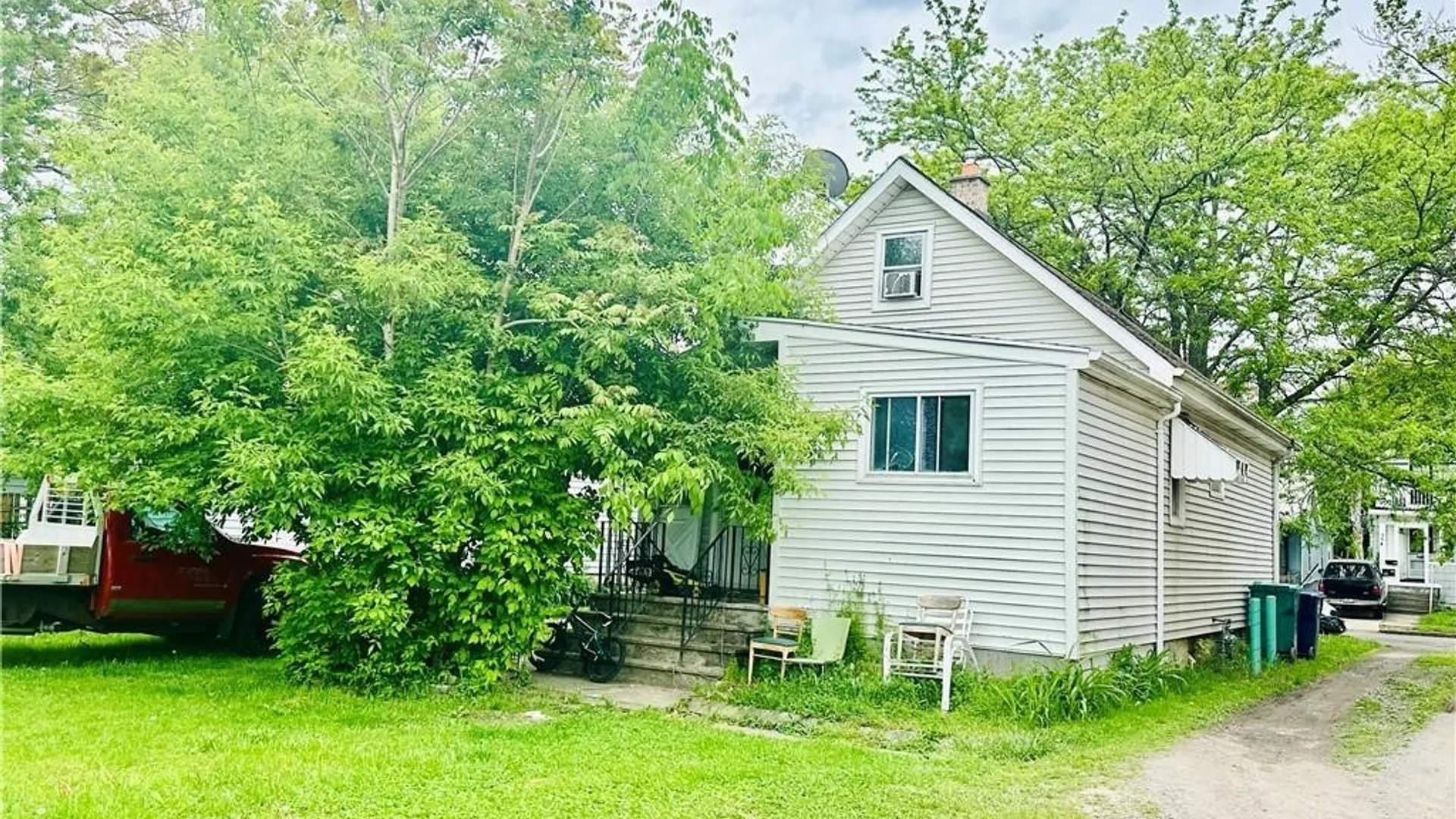 Property at 333 73rd Street, Niagara Falls, NY 14304 5