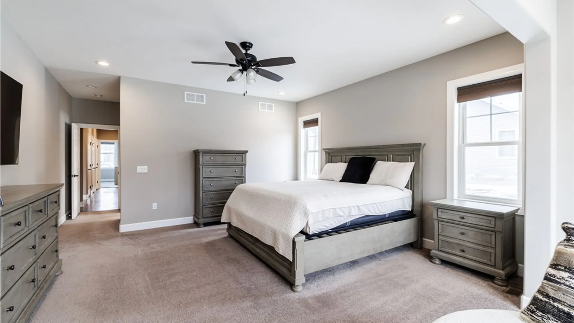 Property at 97 Kingsford Lane, Ogden, NY 14559 23